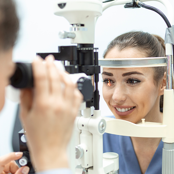 Lasik Ameliyatı Sonrası Kontrol ve Göz Sağlığı Takibi